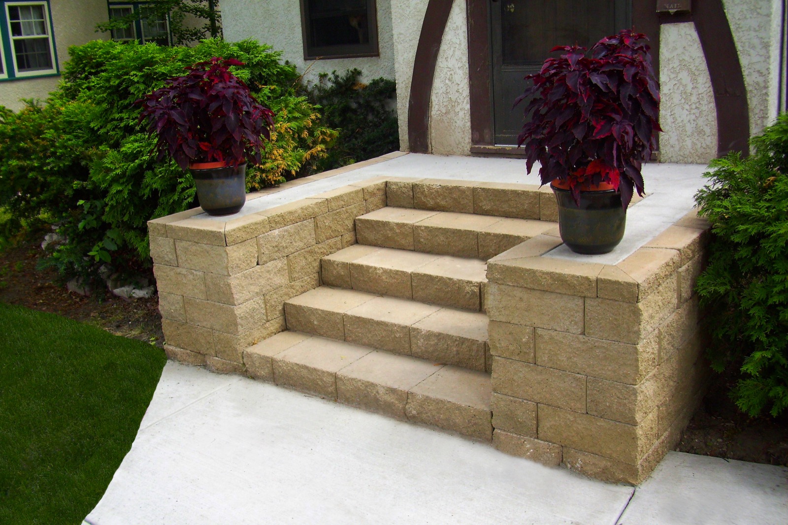 Retaining Walls Custom Construction Services Minneapolis Concrete Driveways & Concrete